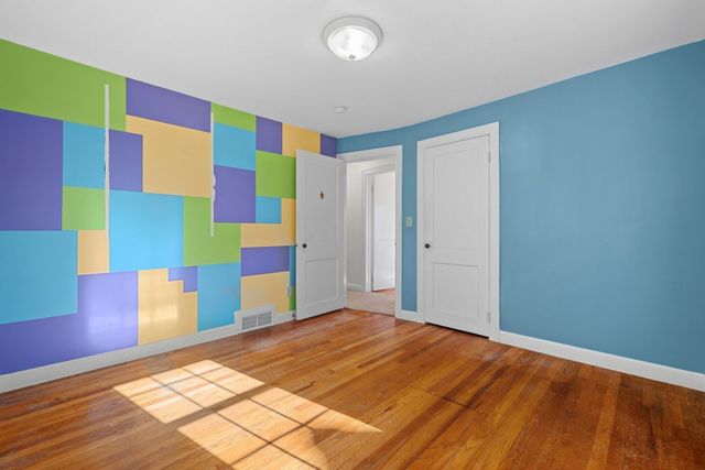 5 Winston Rd, Worcester, MA 01606
