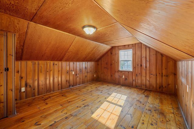 5 Winston Rd, Worcester, MA 01606