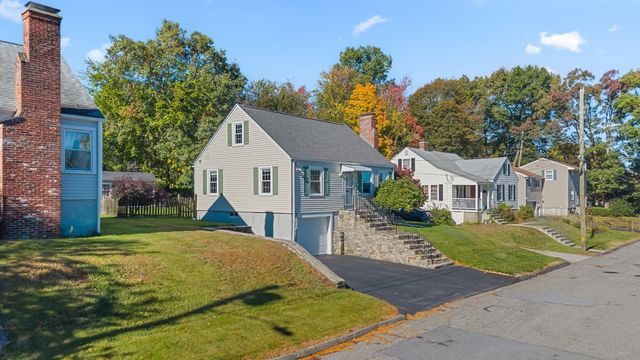 5 Winston Rd, Worcester, MA 01606