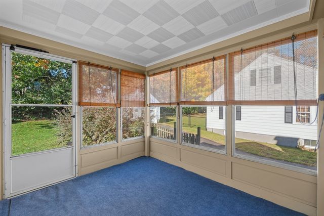 5 Winston Rd, Worcester, MA 01606