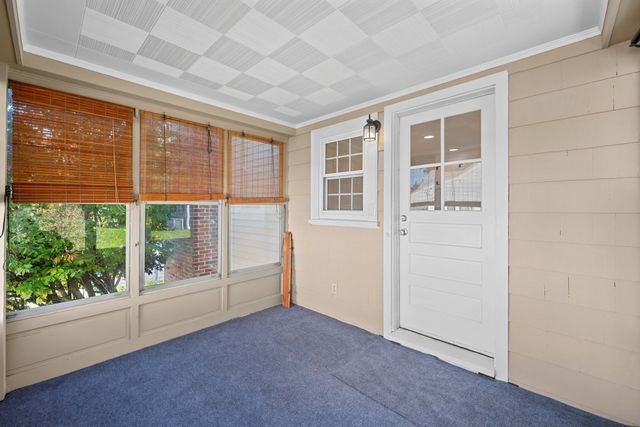 5 Winston Rd, Worcester, MA 01606