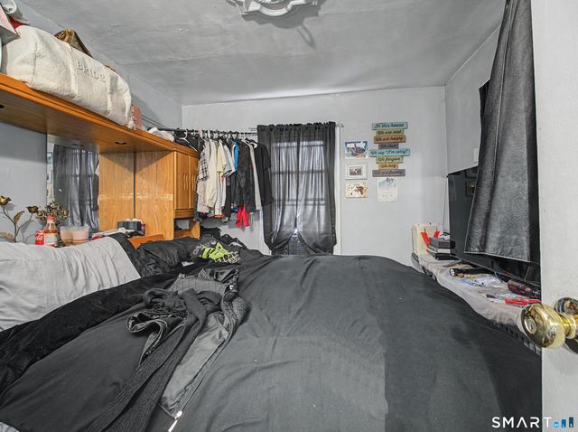 68 Rowan Street, Danbury, CT 06810