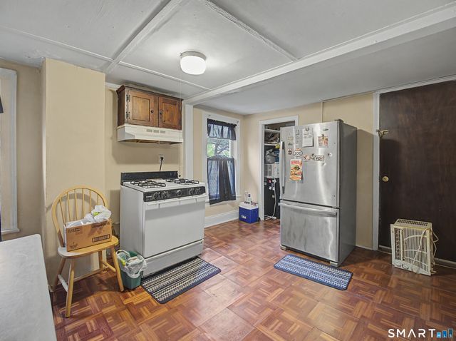 68 Rowan Street, Danbury, CT 06810