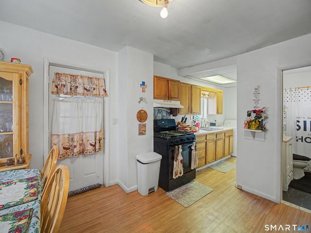 68 Rowan Street, Danbury, CT 06810