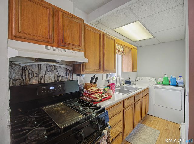 68 Rowan Street, Danbury, CT 06810