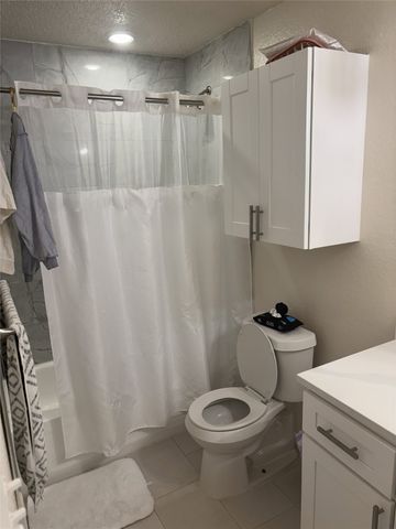 2200 E Trinity Mills Road 715, Carrollton, TX 75006