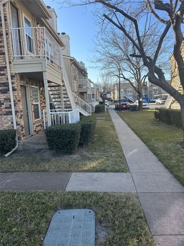 2200 E Trinity Mills Road 715, Carrollton, TX 75006