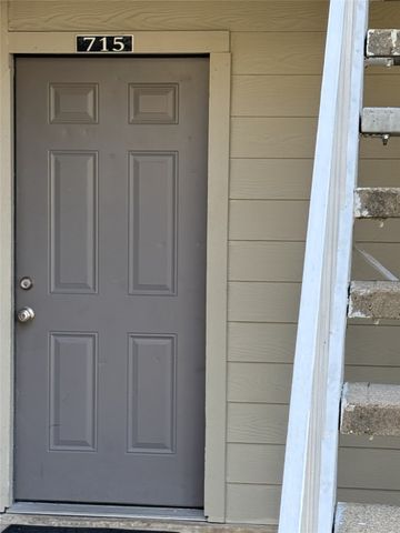 2200 E Trinity Mills Road 715, Carrollton, TX 75006
