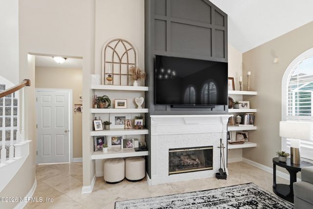 8614 HUNTERS CREEK Drive S, Jacksonville, FL 32256