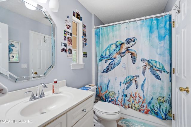 8614 HUNTERS CREEK Drive S, Jacksonville, FL 32256