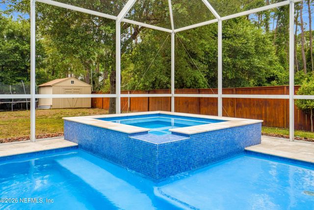8614 HUNTERS CREEK Drive S, Jacksonville, FL 32256