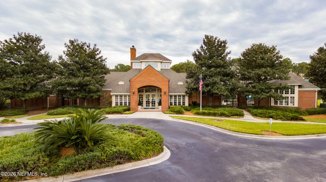 8614 HUNTERS CREEK Drive S, Jacksonville, FL 32256