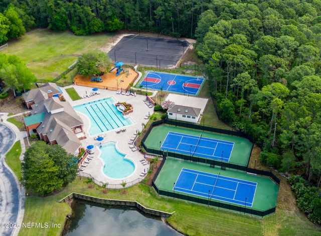 8614 HUNTERS CREEK Drive S, Jacksonville, FL 32256