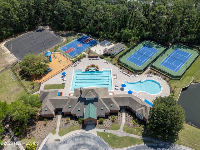 8614 HUNTERS CREEK Drive S, Jacksonville, FL 32256