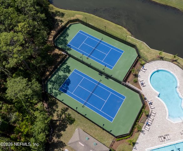 8614 HUNTERS CREEK Drive S, Jacksonville, FL 32256