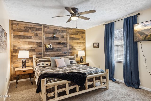 2777 Mountain View Circle, Sevierville, TN 37862