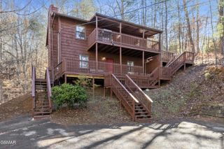 2777 Mountain View Circle, Sevierville, TN 37862