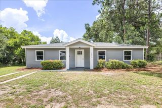 4604 TWIN OAKS Drive, Tallahassee, FL 32305