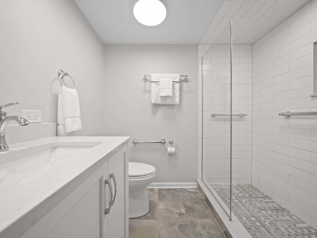 680 Green Bay Road 306, Winnetka, IL 60093