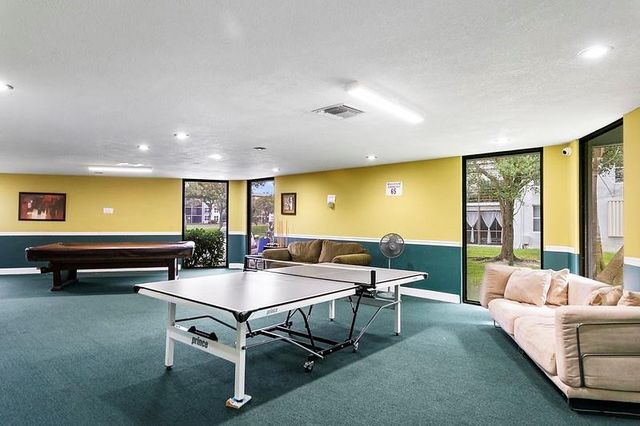 103 Royal Park Drive 1E, Oakland Park, FL 33309