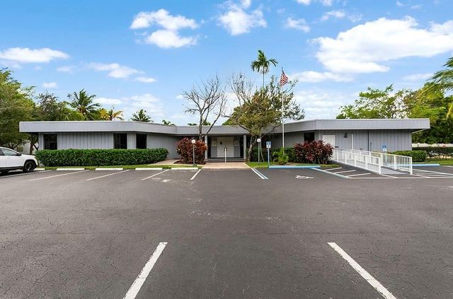 103 Royal Park Drive 1E, Oakland Park, FL 33309