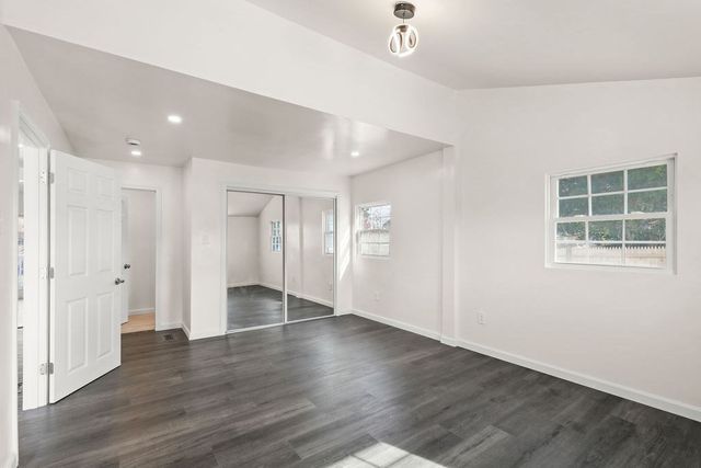 5 Trenton St, Yarmouth, MA 02673