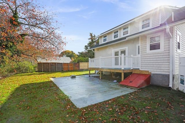 5 Trenton St, Yarmouth, MA 02673