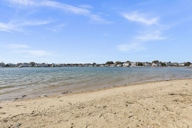 5 Trenton St, Yarmouth, MA 02673