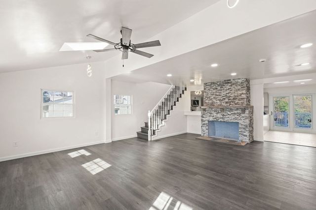 5 Trenton St, Yarmouth, MA 02673