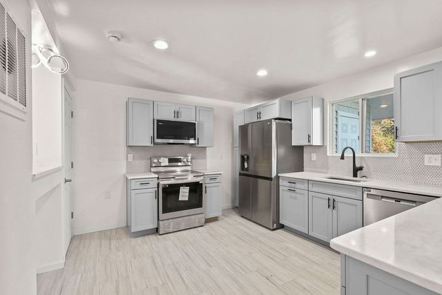 5 Trenton St, Yarmouth, MA 02673
