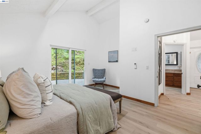 359 Redwood Rd, Felton, CA 95018