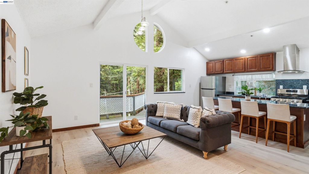 359 Redwood Rd, Felton, CA 95018