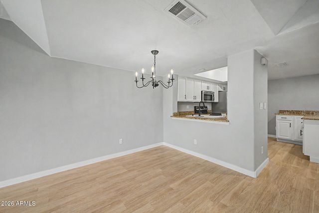 815 E GROVERS Avenue 28, Phoenix, AZ 85022