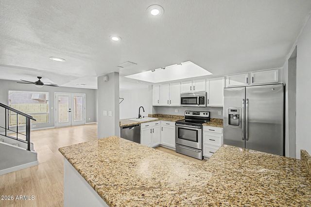 815 E GROVERS Avenue 28, Phoenix, AZ 85022