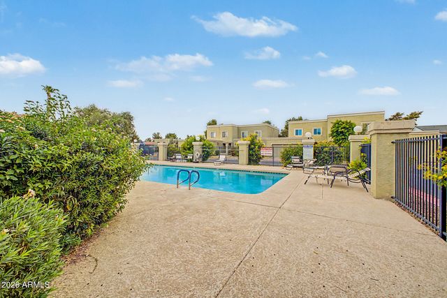 815 E GROVERS Avenue 28, Phoenix, AZ 85022