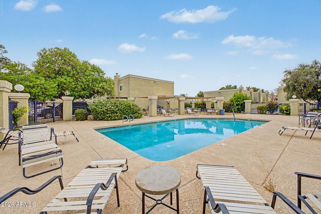 815 E GROVERS Avenue 28, Phoenix, AZ 85022