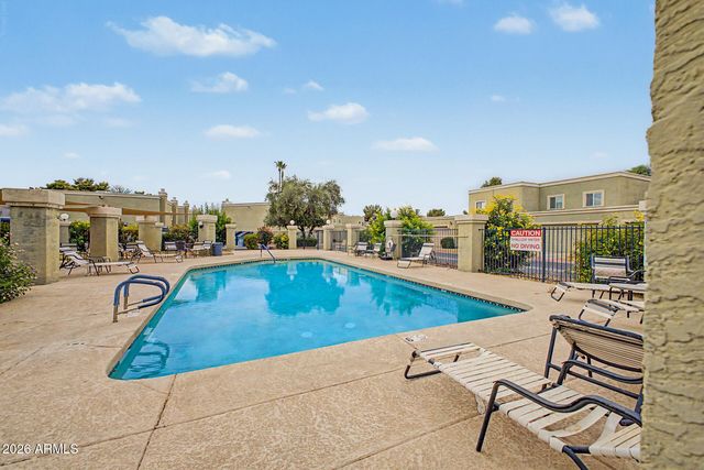 815 E GROVERS Avenue 28, Phoenix, AZ 85022