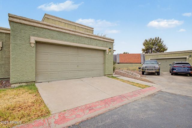 815 E GROVERS Avenue 28, Phoenix, AZ 85022