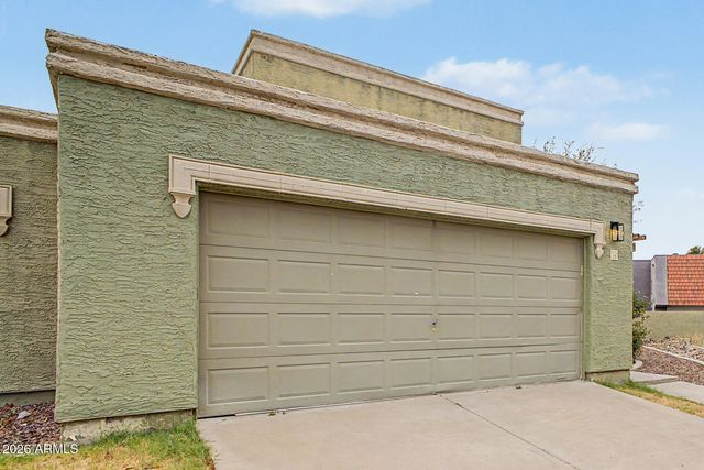 815 E GROVERS Avenue 28, Phoenix, AZ 85022