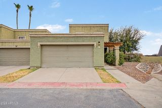815 E GROVERS Avenue 28, Phoenix, AZ 85022