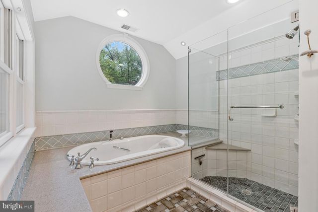 920 HOLLY RUN CT, Great Falls, VA 22066