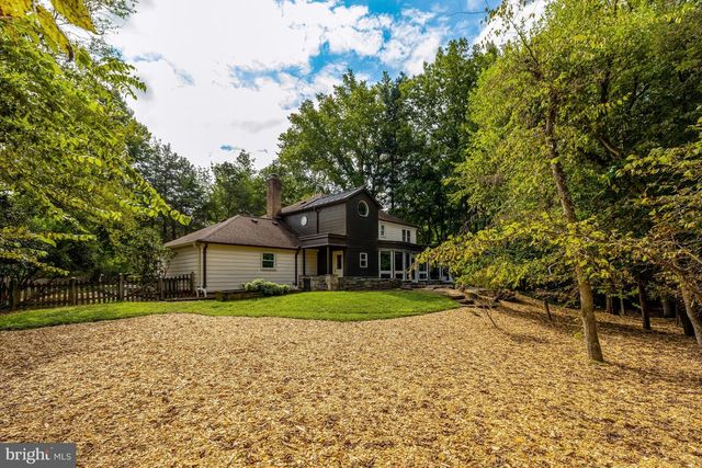 920 HOLLY RUN CT, Great Falls, VA 22066