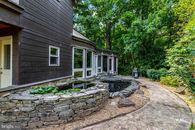 920 HOLLY RUN CT, Great Falls, VA 22066