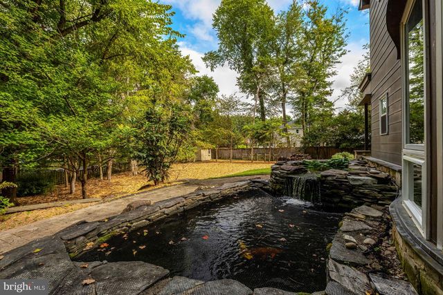 920 HOLLY RUN CT, Great Falls, VA 22066