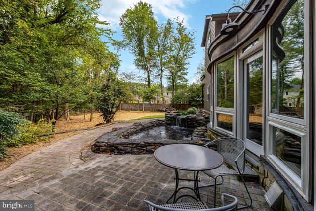 920 HOLLY RUN CT, Great Falls, VA 22066