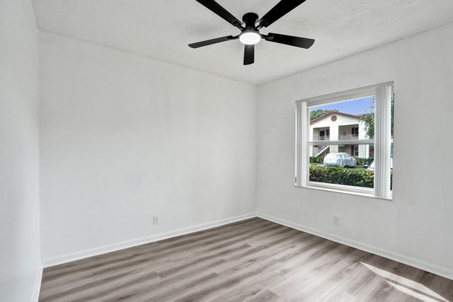 3081 HOLIDAY SPRINGS Boulevard 102-6, Margate, FL 33063