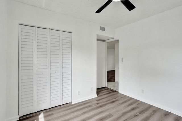 3081 HOLIDAY SPRINGS Boulevard 102-6, Margate, FL 33063