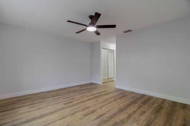 5507 Pebble Brook Lane, Boynton Beach, FL 33472