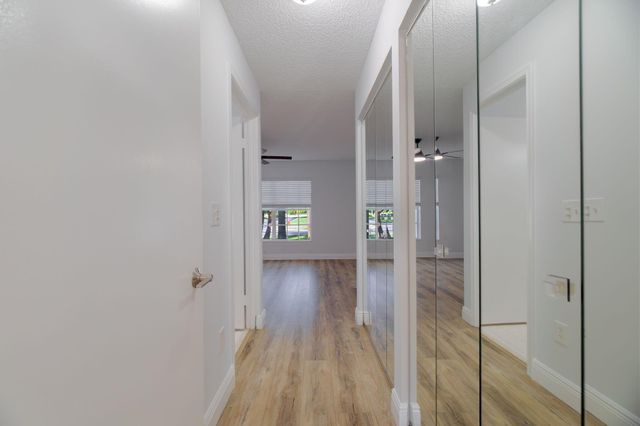 5507 Pebble Brook Lane, Boynton Beach, FL 33472