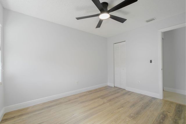 5507 Pebble Brook Lane, Boynton Beach, FL 33472